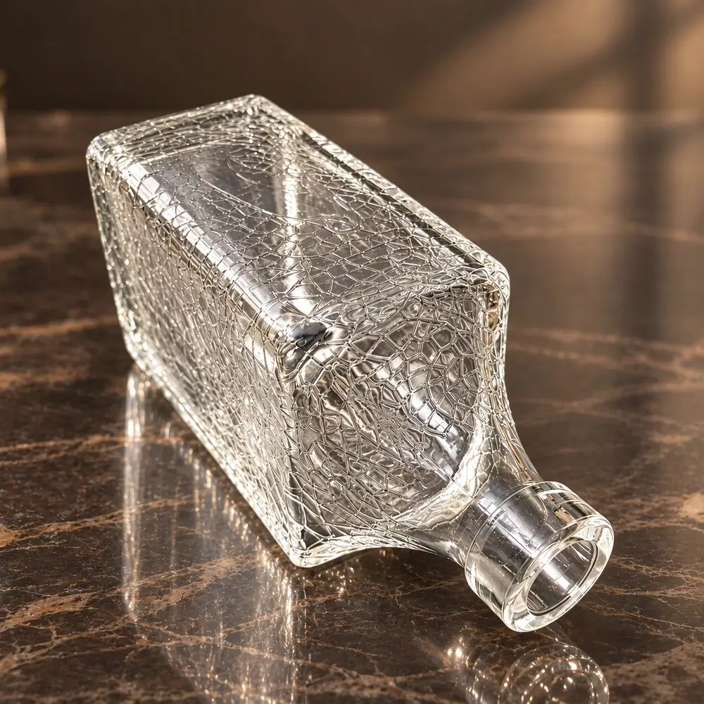 Bottle detail 5